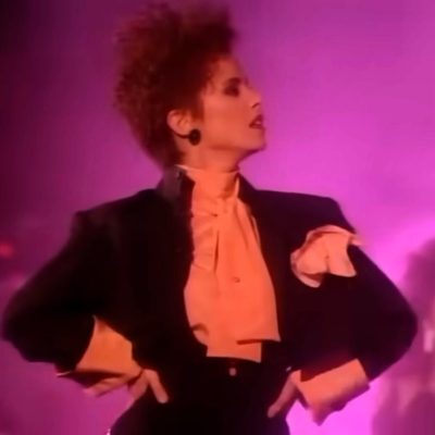 Sheena Easton dans le clip de U Got The Look